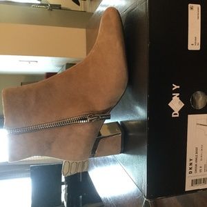 DKNY Ankle Boot